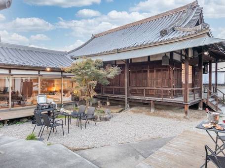 The temple 寳珠寺 / 2