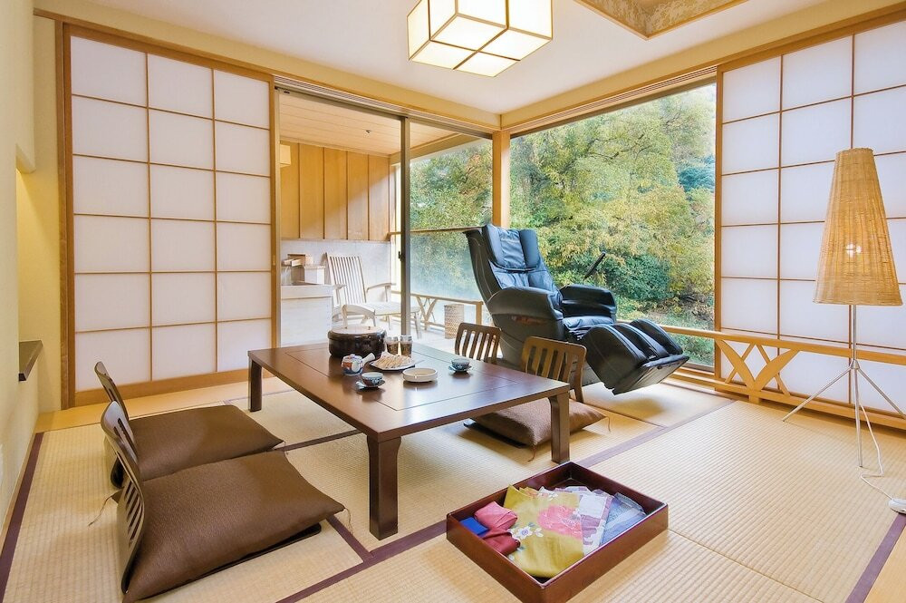 大露天風呂に5つの貸切風呂で温泉三昧♪子供が喜ぶキッズルームも！4266790