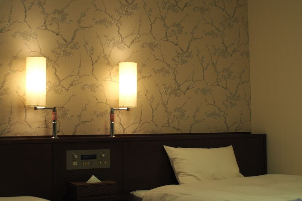 客室内のダイニングエリア