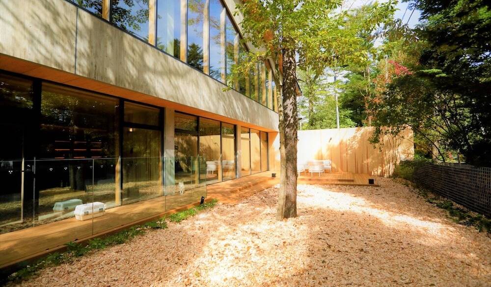 愛犬と一緒に寛げる
ホテルにチェックイン / 4