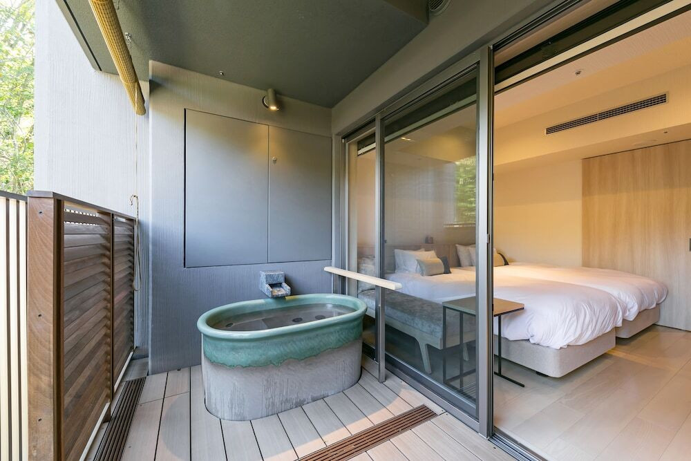 「水盤テラス」でのんびり。美しい芦ノ湖に癒される4279675