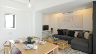 デザイン スタジオ (702)