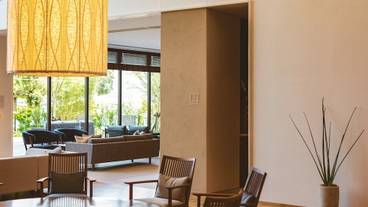 ロビーラウンジ / 20