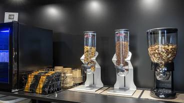 食事・飲み物 / 2