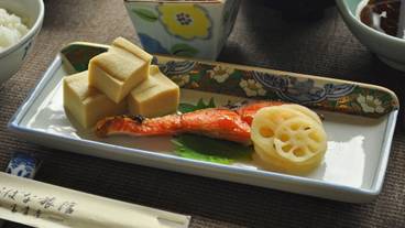 食事・飲み物 / 1