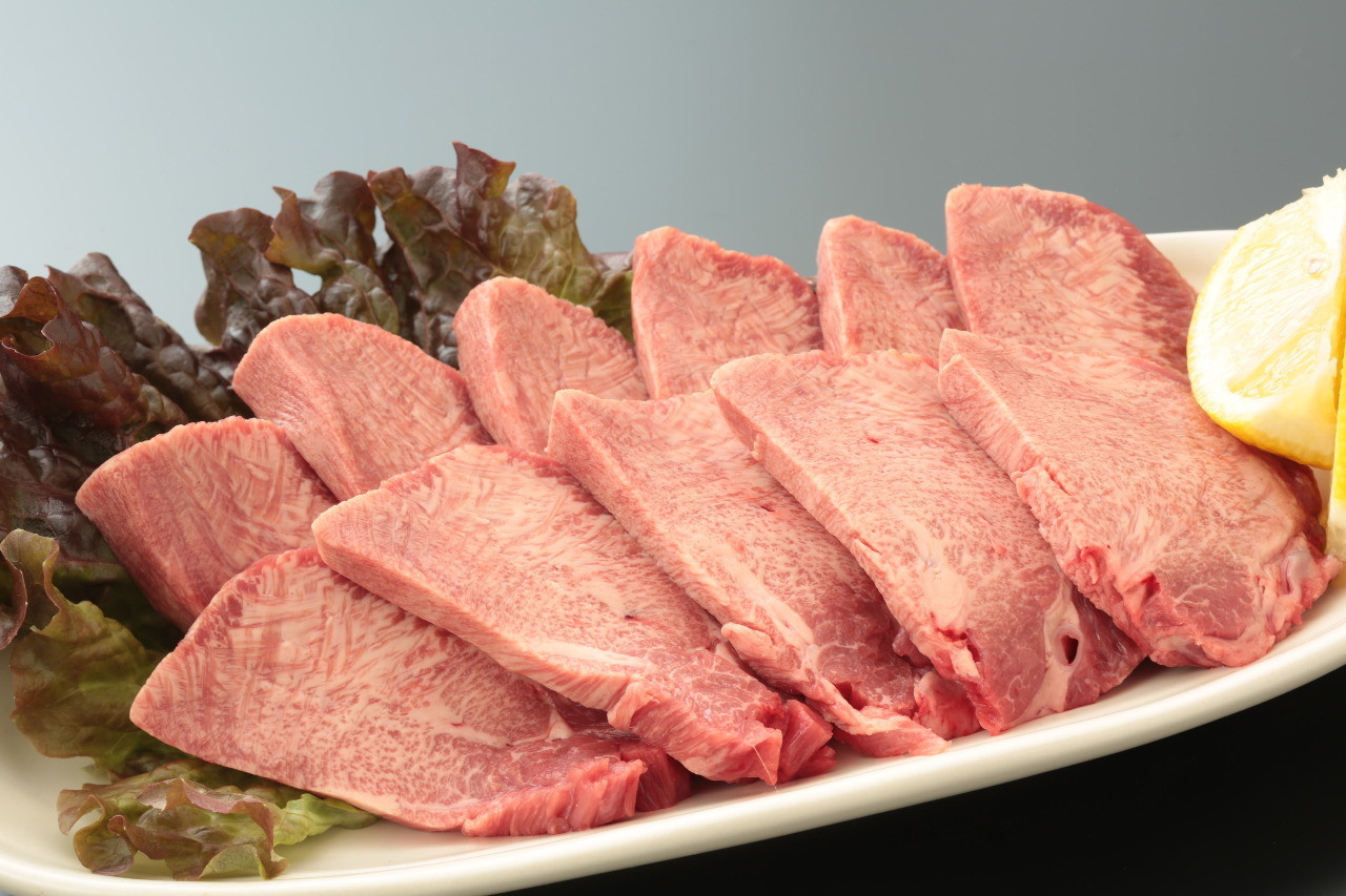 「姫路炭火焼き肉 牛凪」料理 762158 牛凪のタン！大人気の一品！