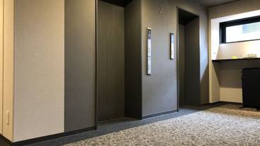 エレベーター / 1