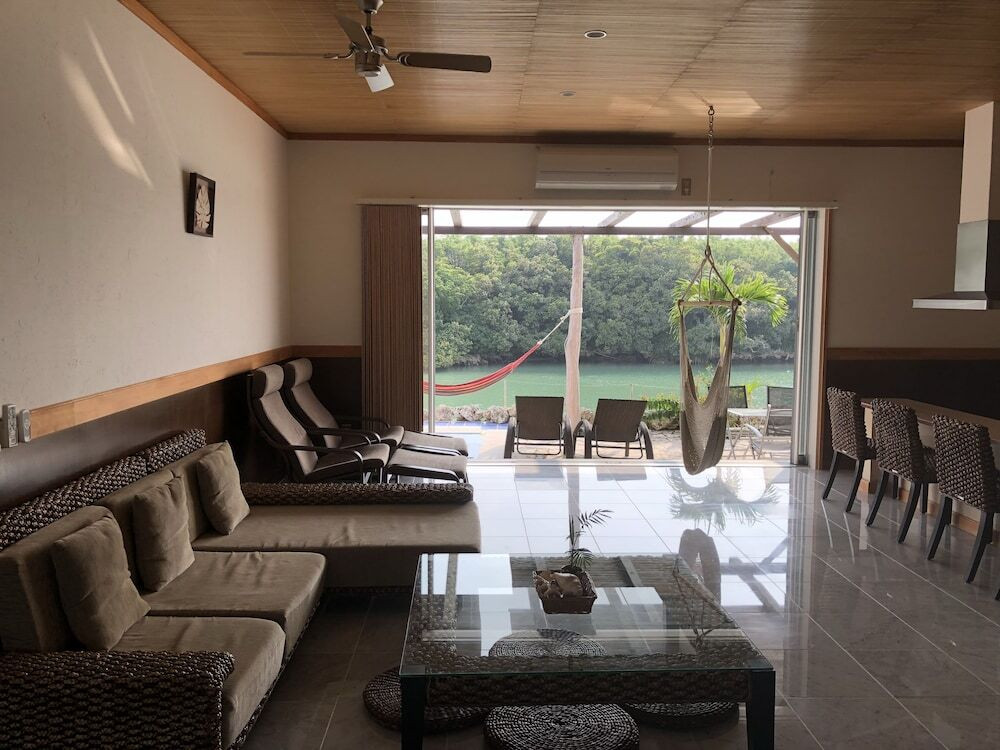 リビング エリア