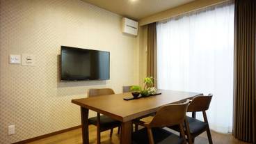 客室内のダイニングエリア / 23