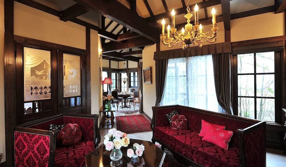 別荘のようなお部屋で
くつろぎのひと時 / 5