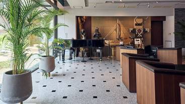 ロビー応接スペース / 6