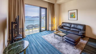 ジュニア スイート バルコニー付 レイクビュー 禁煙