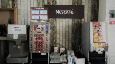 食事・飲み物 / 1