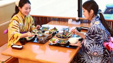 食事・飲み物 / 1