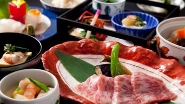 食事・飲み物 / 9