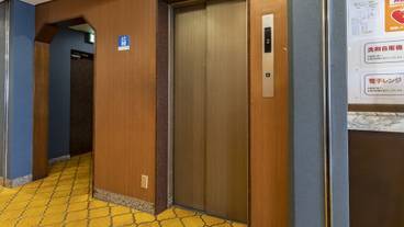 エレベーター / 4