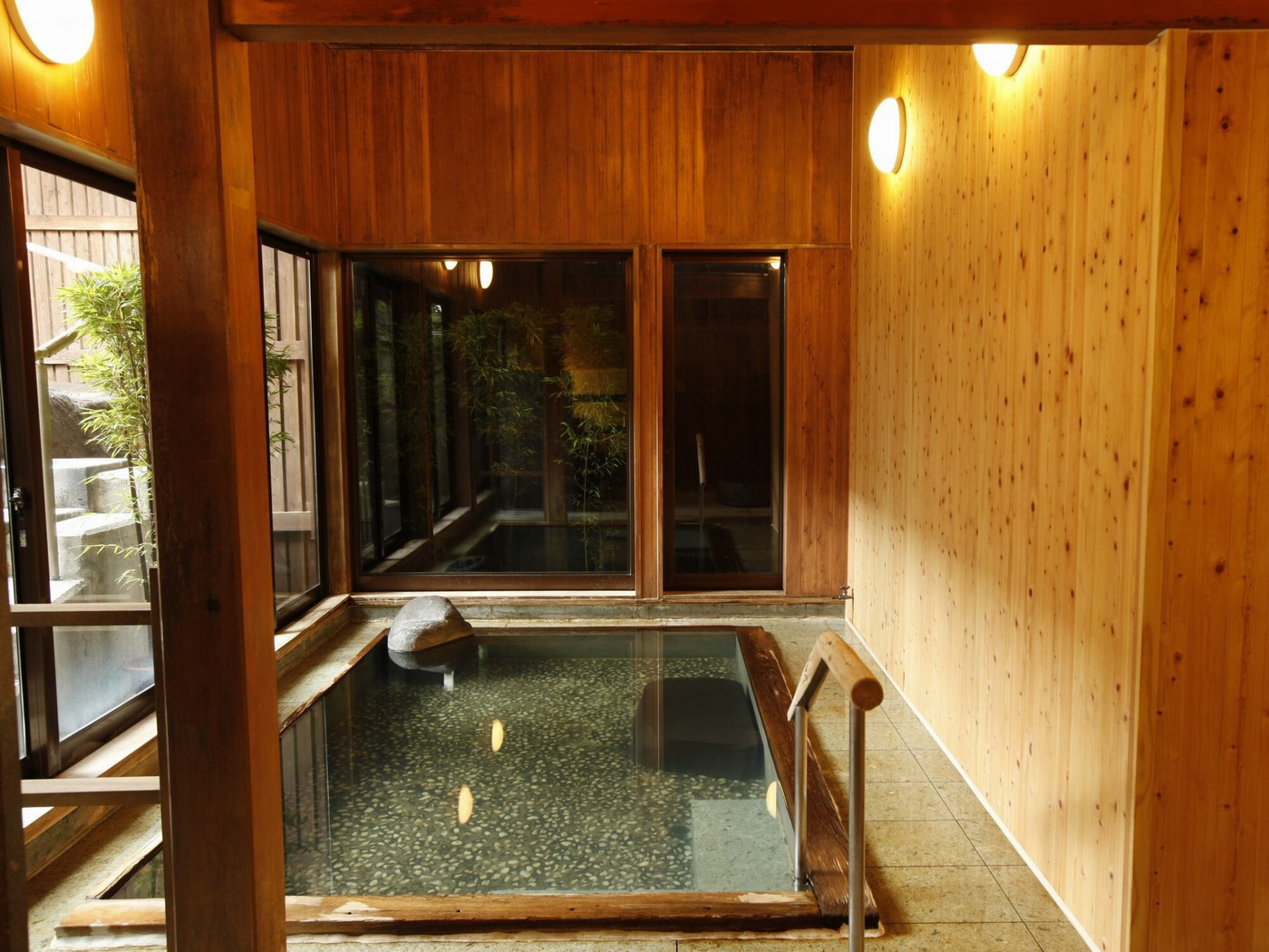 伝統とモダンとが融合する、こだわりの温泉宿3489553