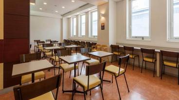 朝食スペース / 14