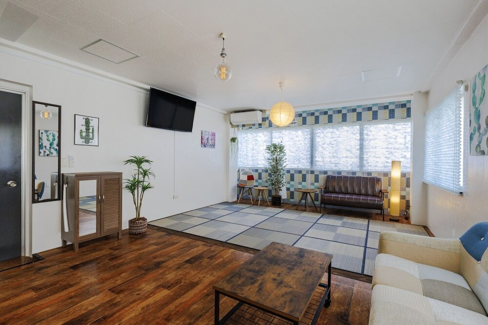 客室内のダイニングエリア