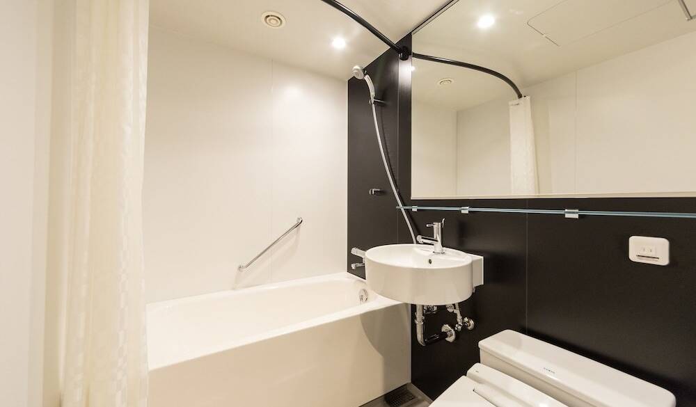 バスルーム一例 / 4