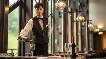 食事・飲み物 / 1