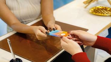 チェックイン / チェックアウト キオスク / 1