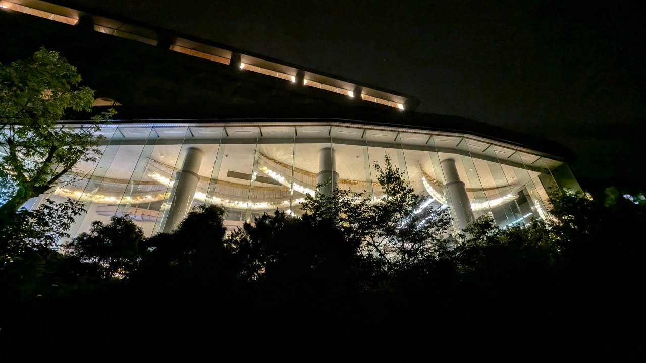 阿寒湖からのレストランの夜景です