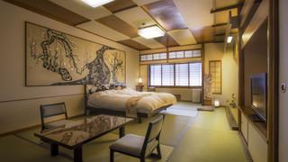 Aタイプ スーペリアツインルーム 2シングルベッドと布団2組 (トイレ付·共用バス) 禁煙