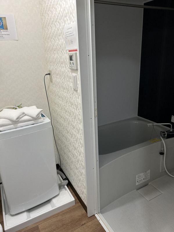 洗剤は別売り。浴室乾燥のリモコンは浴室内に。