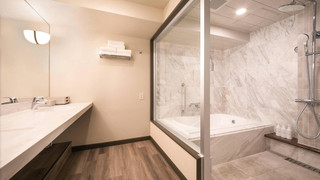 クラブオーシャン 禁煙  (8-13F / 68.4平米）