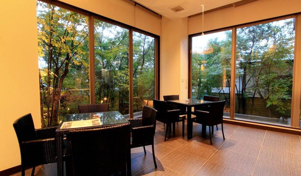 新館 月ノ想 ロビー① / 2