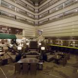 ラウンジ「クー・オ・ミディ」 / 2