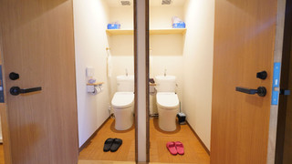 (206室) 2階 床の間4人部屋 (個室, 共用トイレ, シャワー付)