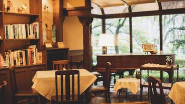 サロン・ド・ロシオ / 4