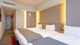 スーペリアトリプル (ツイン+エキストラベッド)