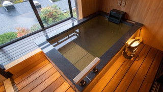 露天風呂付和室客室(10畳)（大人専用客室）