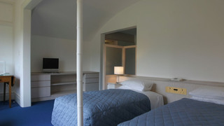 デラックスモダン