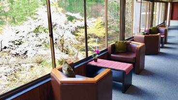 ロビーラウンジ / 16