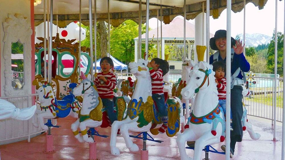 子供用の遊び場 - 屋外
