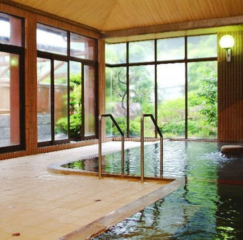 どっしりとした総欅造りの長屋門が魅力の日本旅館4022878