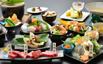 情緒ある四季折々の料理と庭園に癒される3998219