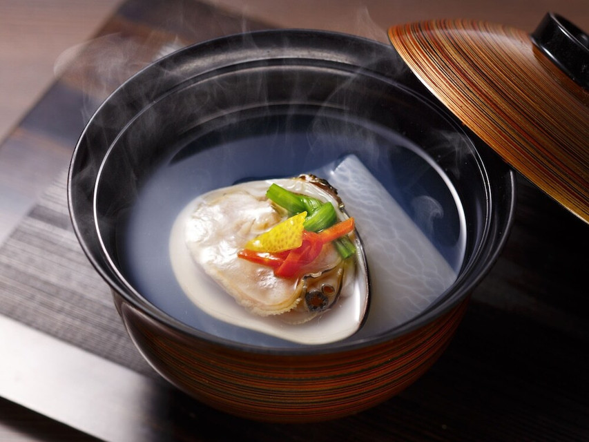 料理一例 吸い物
