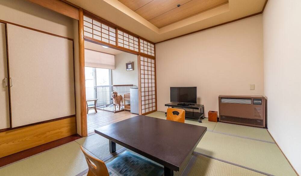 寛ぎのひととき
和室で羽を伸ばす / 3