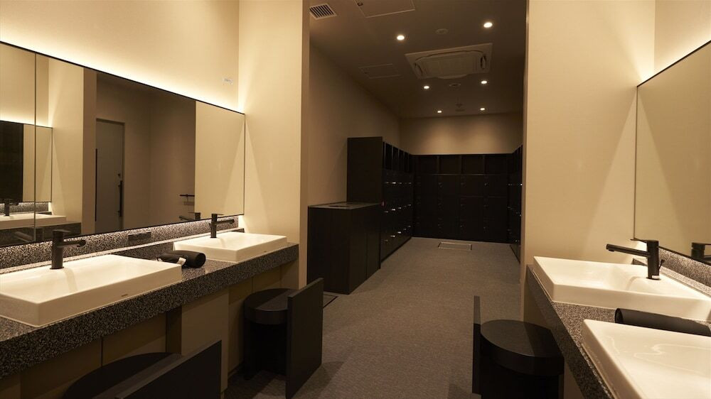 大浴場　脱衣場①