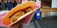 パキッ！ふにゃっ！大阪の名物おやつ「たこせん」って知ってる？