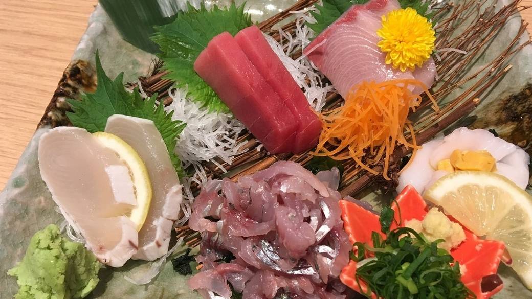 賑やかな熱海の街で
海鮮&スイーツを満喫 / 3