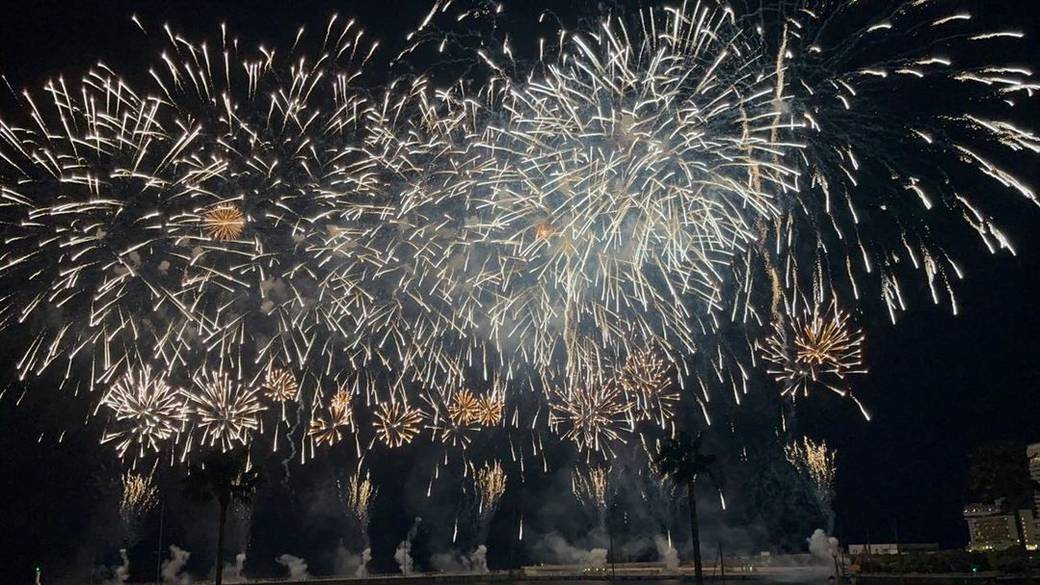 熱海海上花火大会 / 1