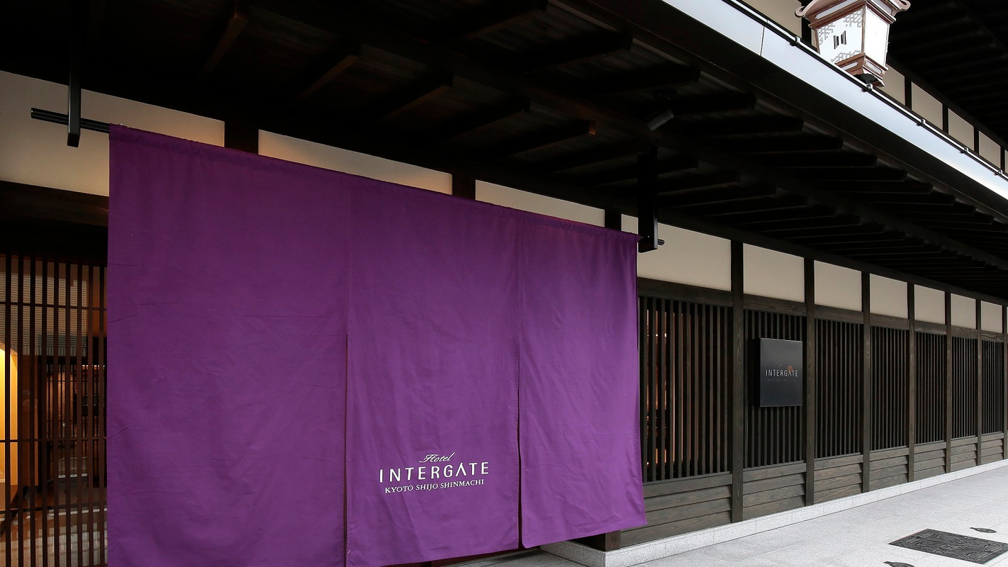 ホテル外観(冬)