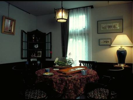 カメリアイン雪椿 / 3