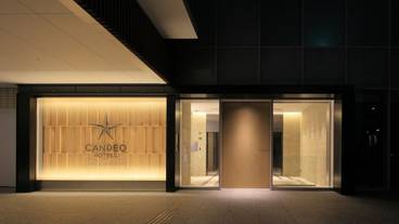 施設の入り口 / 12